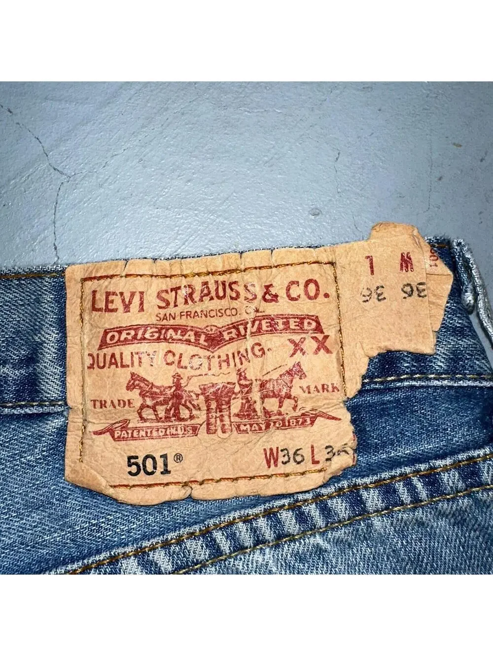 Levis 501 Vintage Y2K XX Straight Leg Jeans Blue Light Wash 36x36 Act 35x34